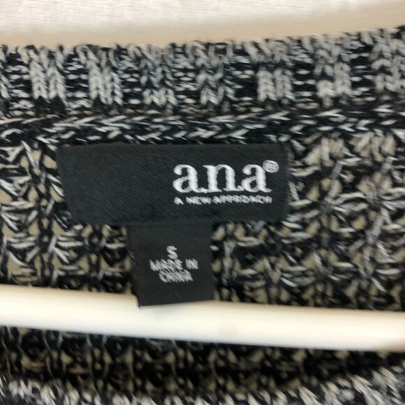 a.n.a.‎ Black and White Cotton Blend Sweater Small - Picture 10 of 11